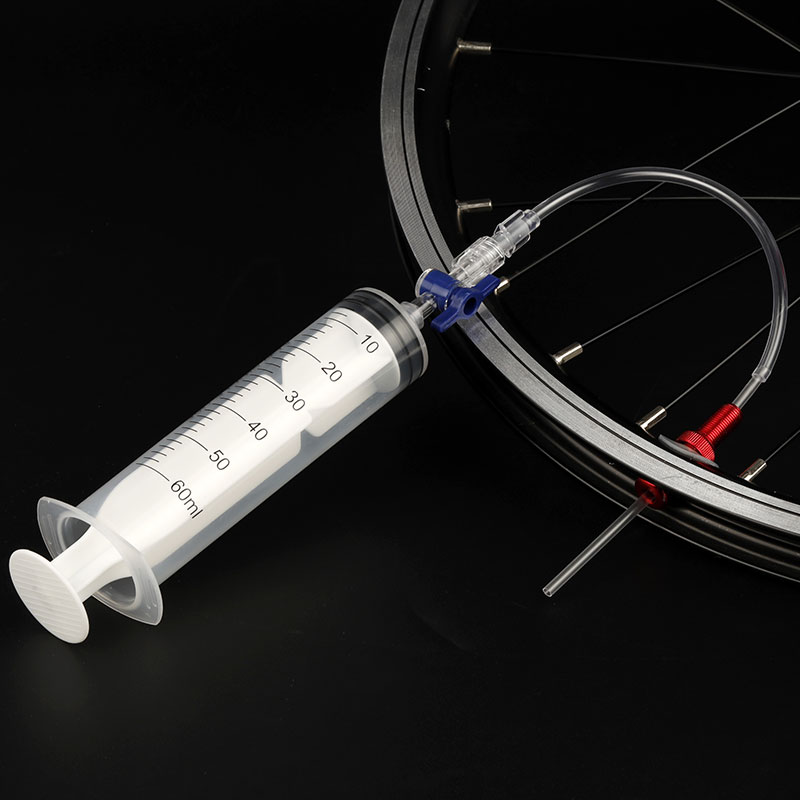Инструмент для инжекции жидкос – обзор и цена Tubeless Tire Sealant
